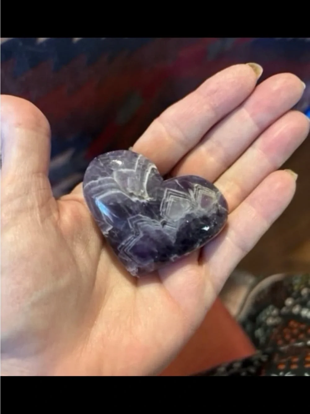 Amethyst Heart Crystal Décor - Purple Accent